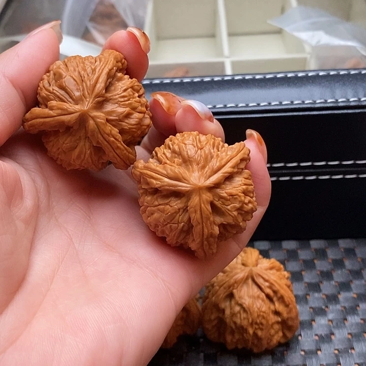 玉***0文玩核桃吊坠38尺 白