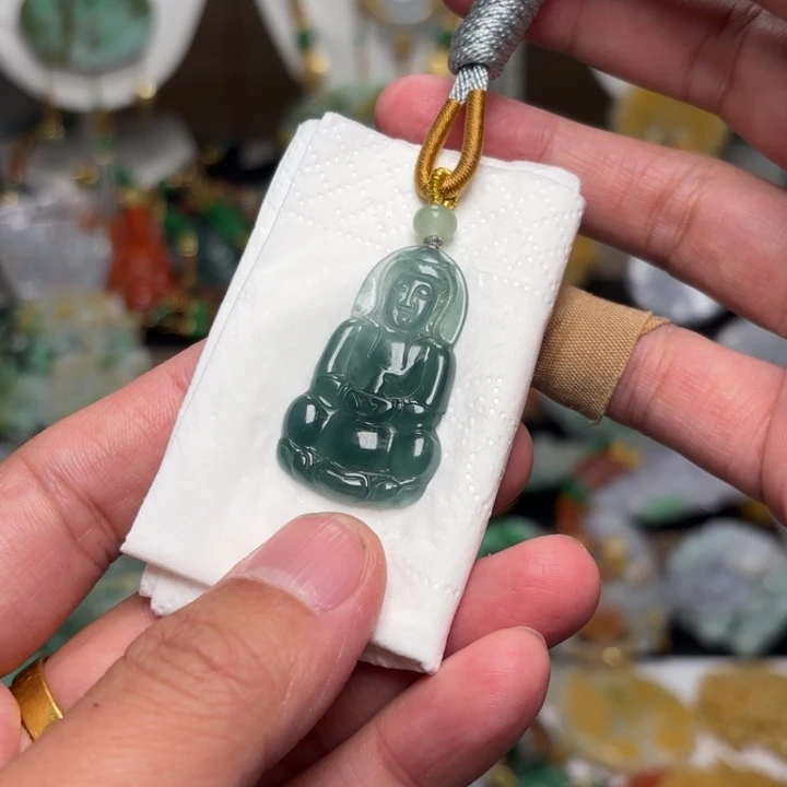 翡翠颈饰未镶嵌吊坠