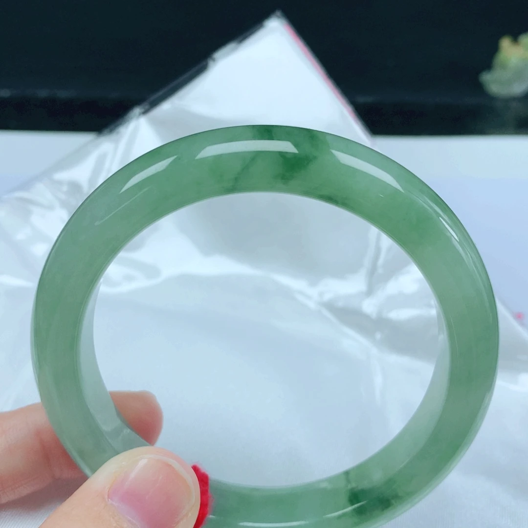 翡翠未镶嵌手镯58