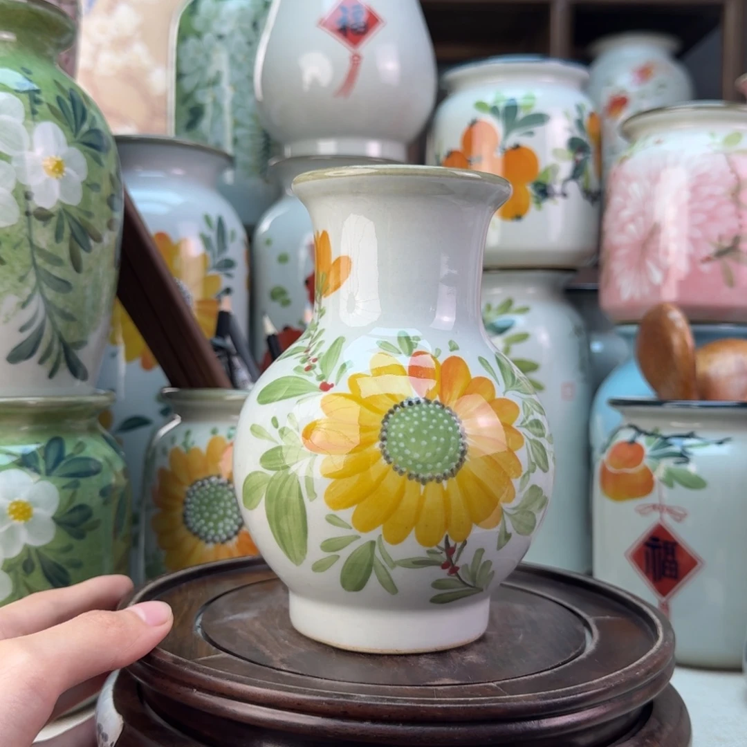 景德镇纯手绘陶瓷花瓶