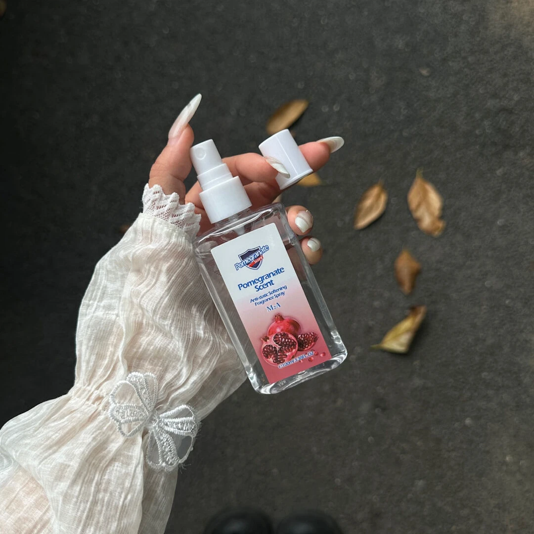 M2A防静电衣物香氛喷雾纯白香气红石榴柔顺喷雾持久留香淡雅便携