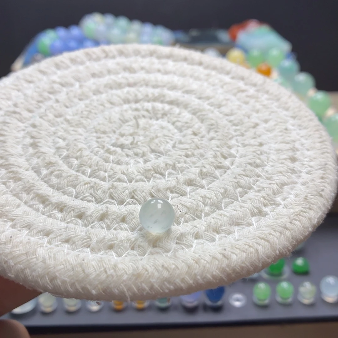 翡翠未镶嵌手链7.9雪花棉圆珠