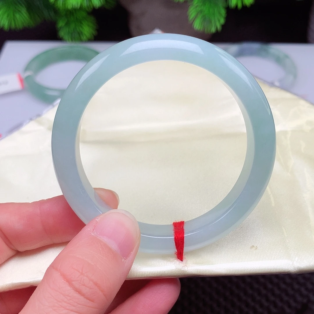 翡翠未镶嵌手镯55圈