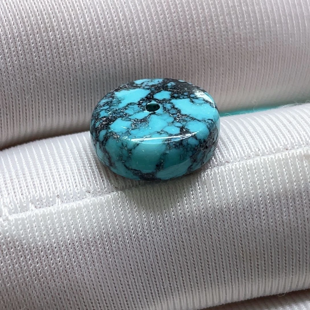 绿松石颈饰未镶嵌