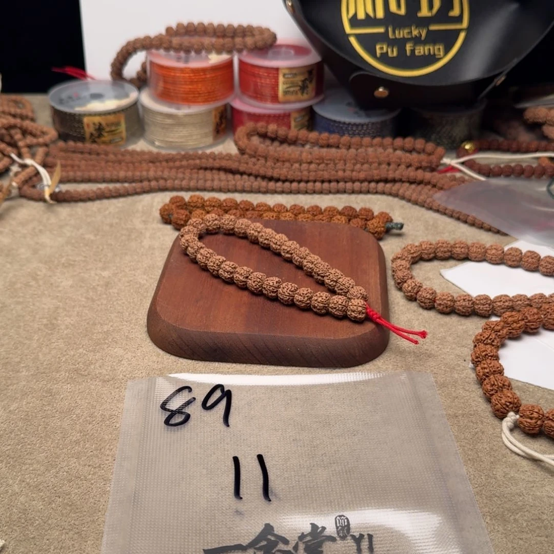 金刚菩提吊坠蜂王