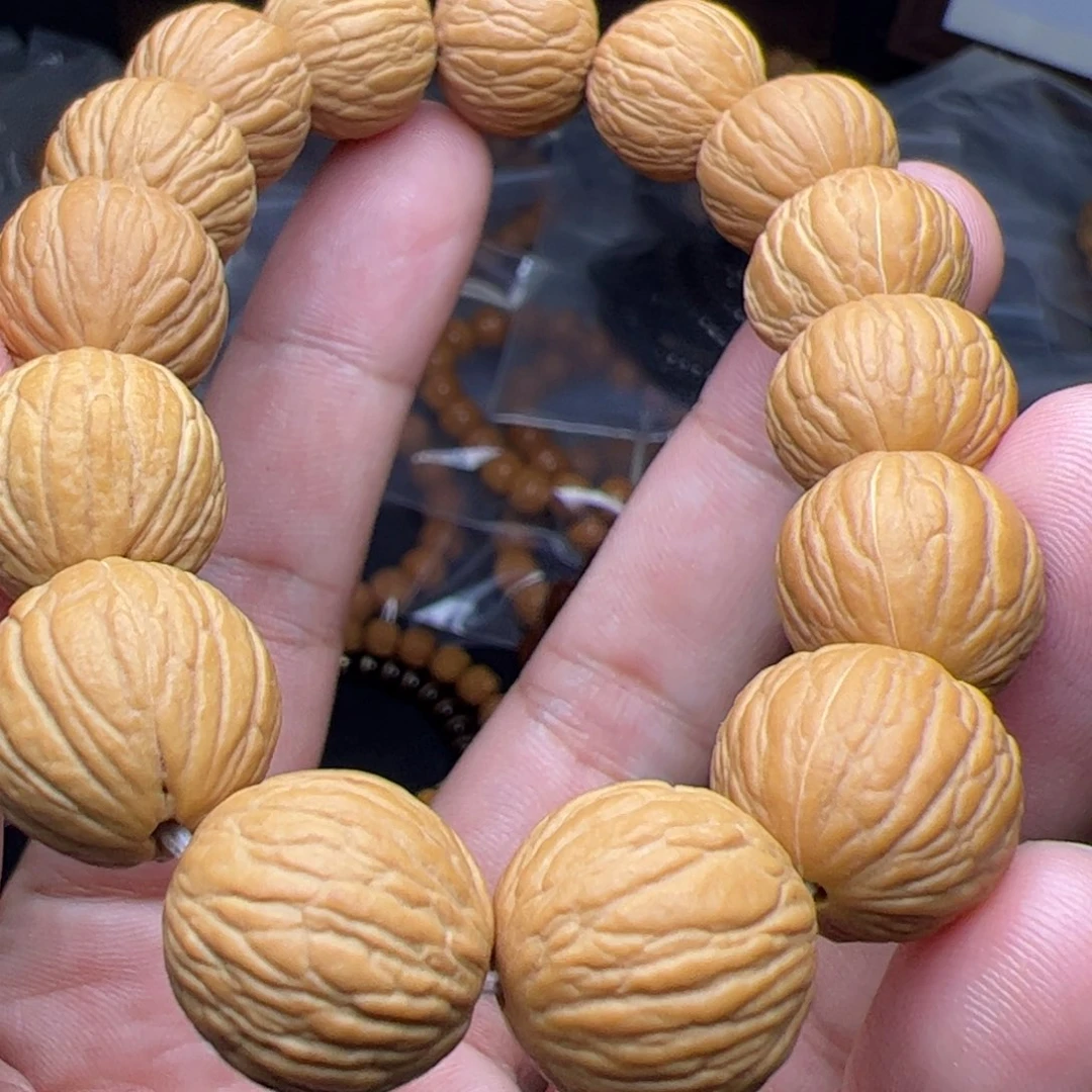 往***烟猴头核桃吊坠噢看看