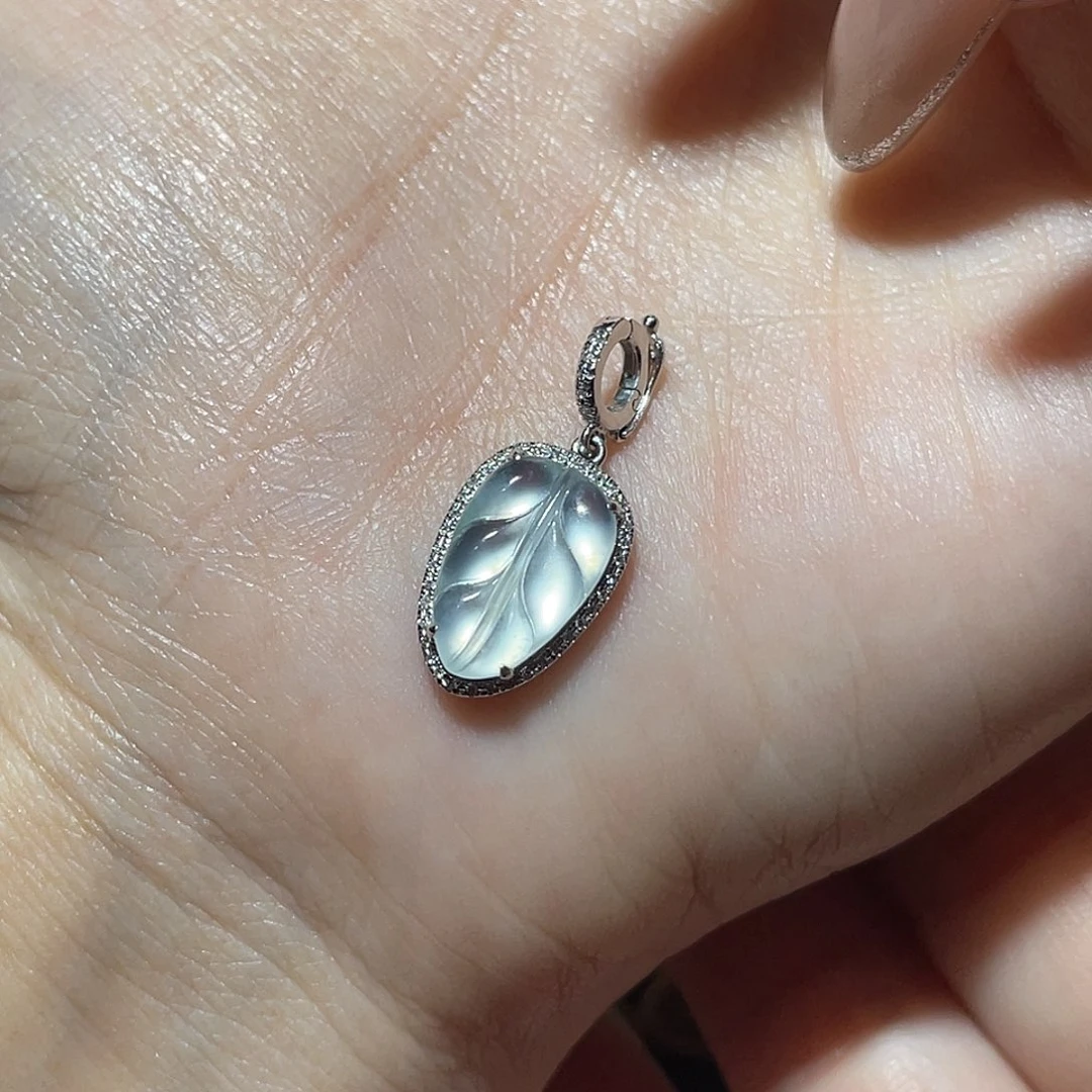 吊坠(不含链)18K金镶嵌翡翠