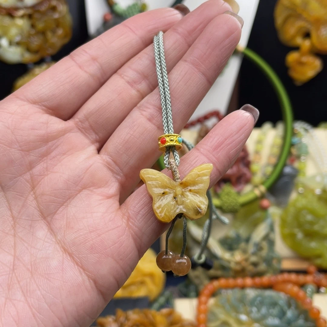 未镶嵌蛇纹石玉颈饰