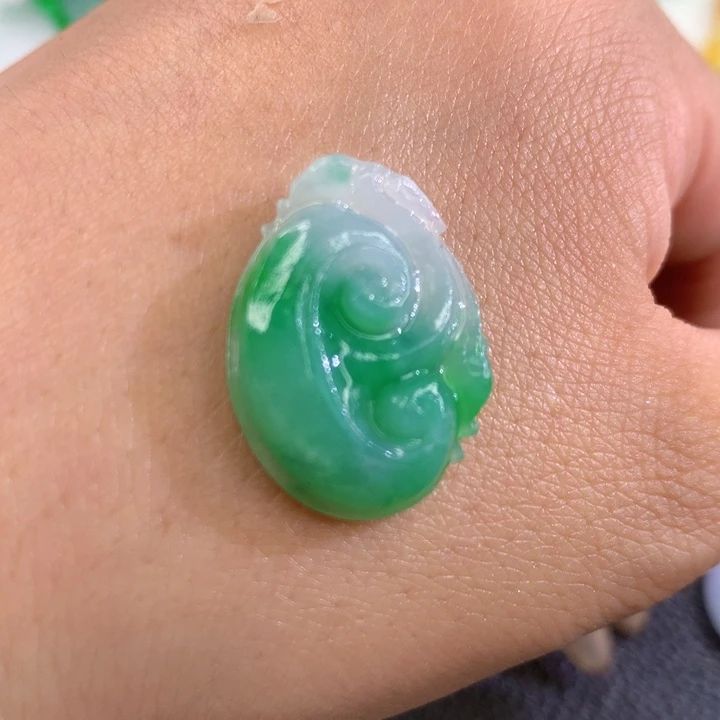 定制翡翠未镶嵌翡翠