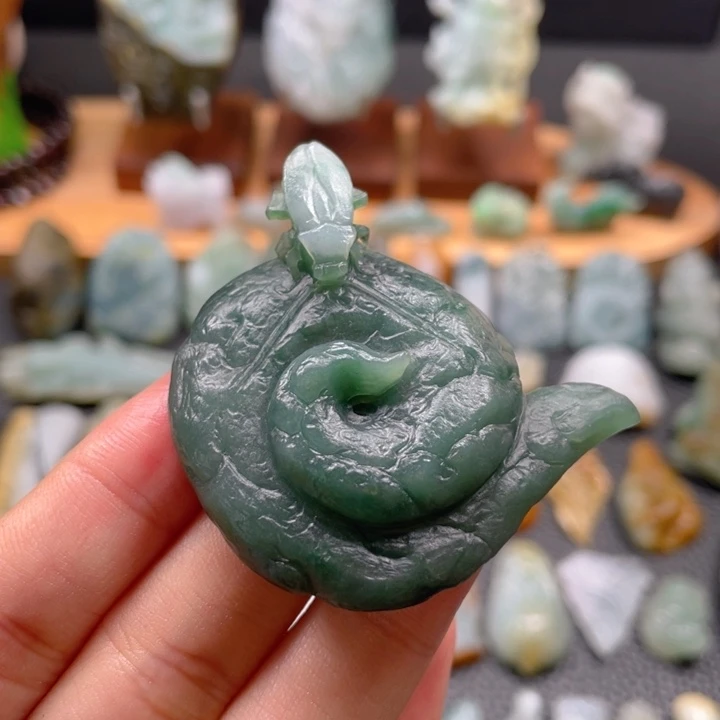 定制翡翠未镶嵌翡翠