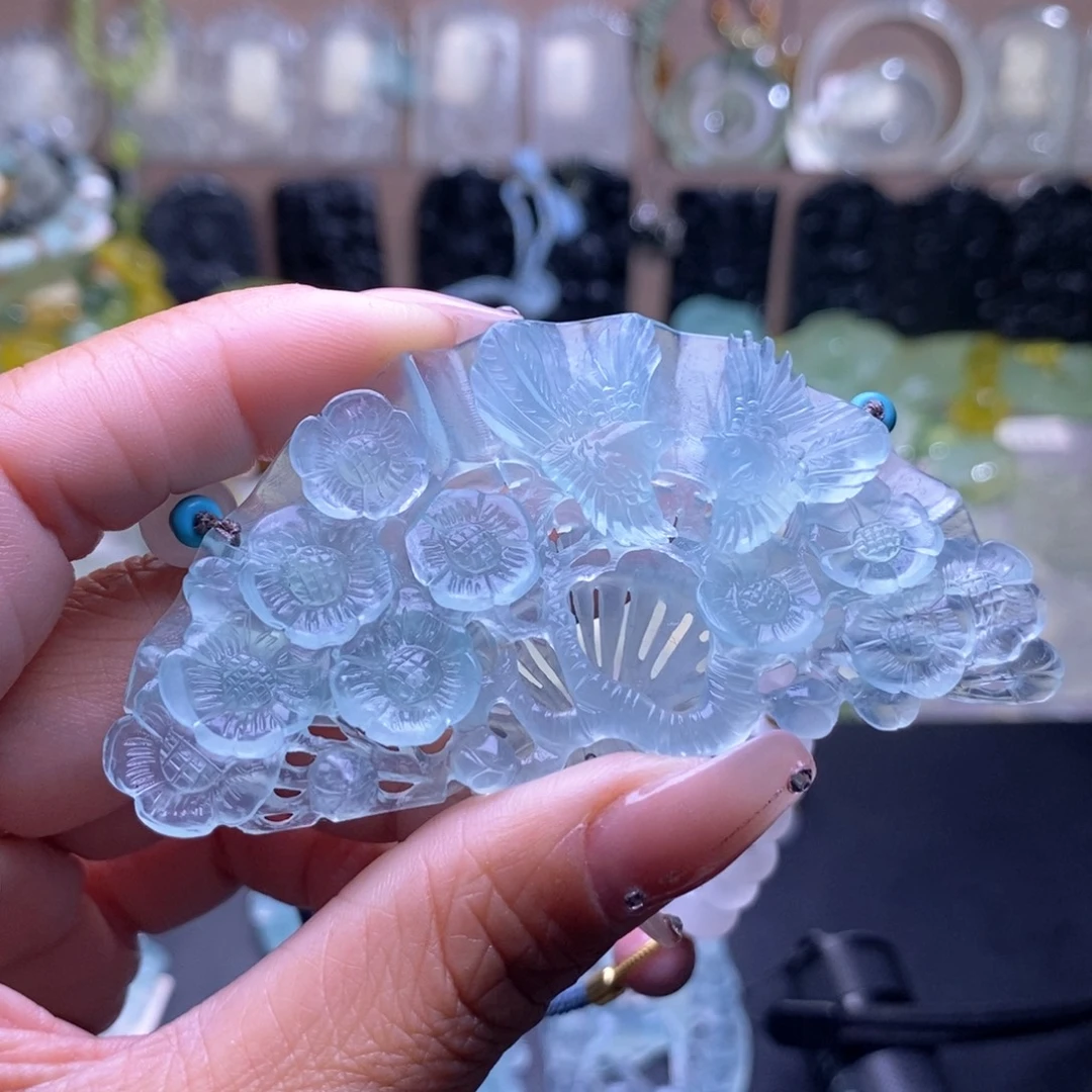 爱***谁未镶嵌蛇纹石玉颈饰