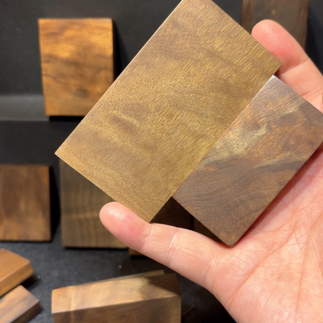 金丝楠鸿**主金品楠木一物一拍