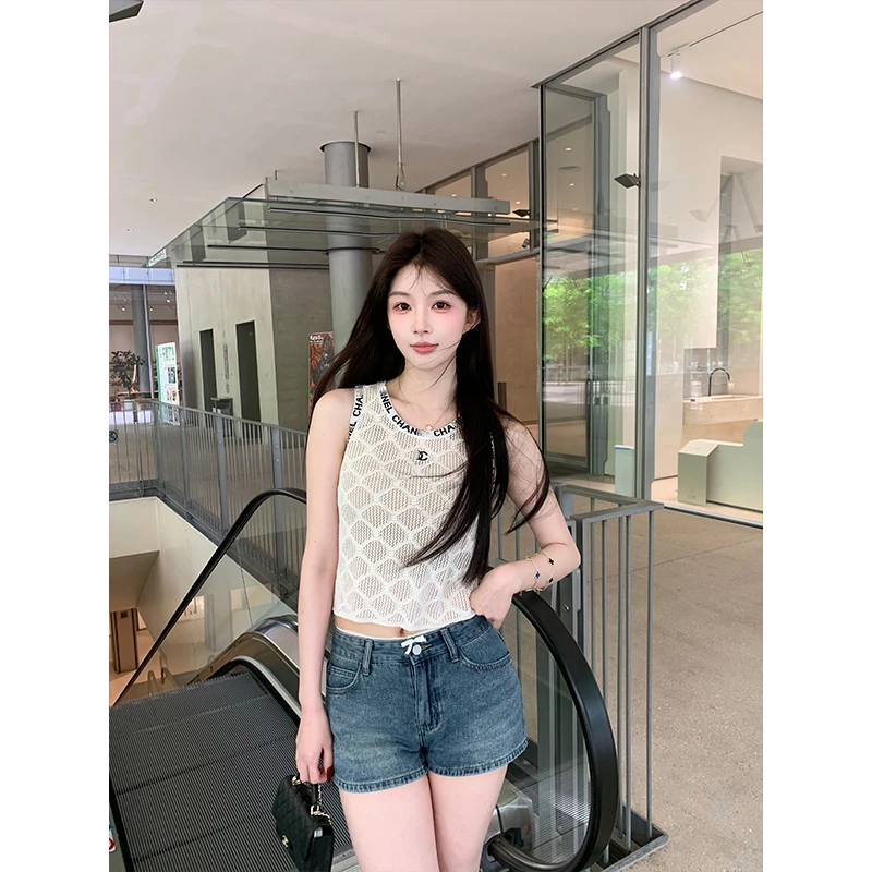 小香风字母刺绣菱格镂空薄款针织背心气质无袖上衣