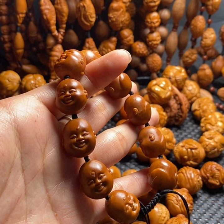 吊坠橄榄核十分开心