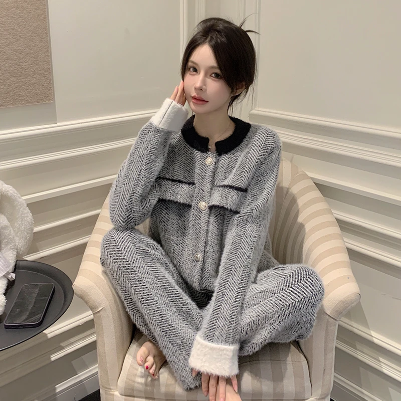 睡衣女秋冬季2025新款小香风半边绒加厚保暖加绒高级感家居服套装