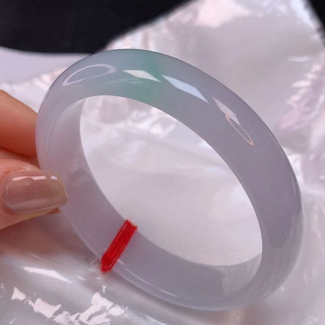 【闪购商品】翡翠手镯未镶嵌54+贵妃手镯