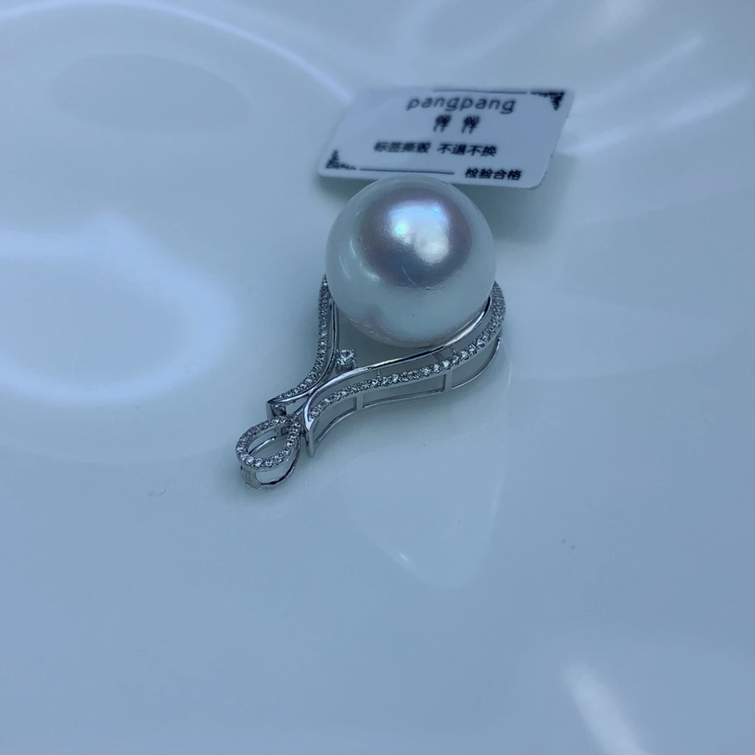 海水珍珠颈饰18K金镶嵌