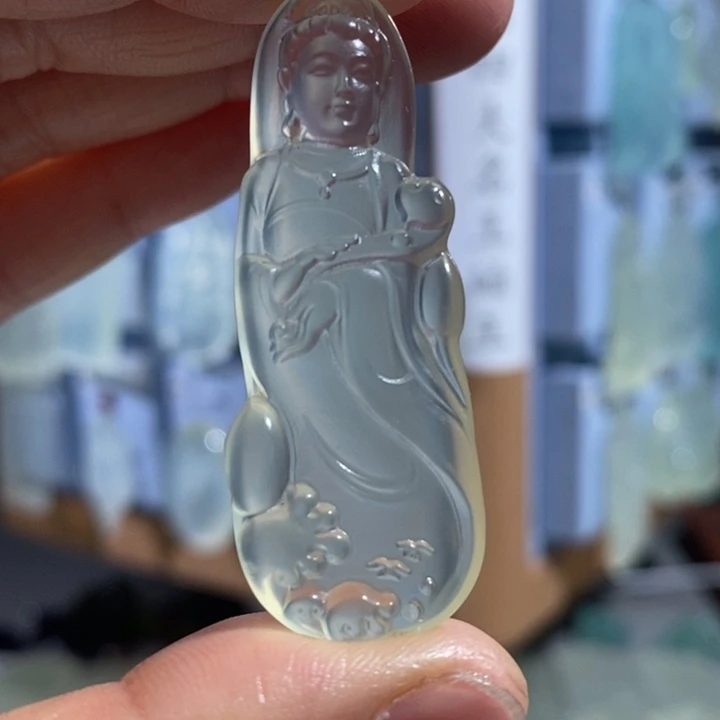 岫玉未镶嵌颈饰吊坠