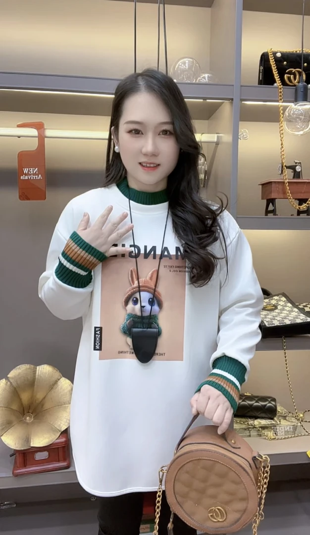 【绿色兔子】重磅潮牌打底白T恤上衣宽松刺绣加绒加厚大白T上衣卫衣