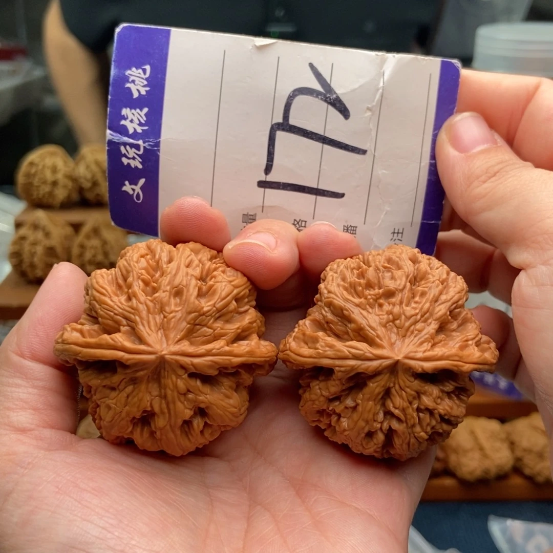 把件文玩核桃48粗筋