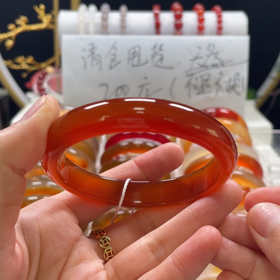 玛瑙/玉髓手镯未镶嵌云***然