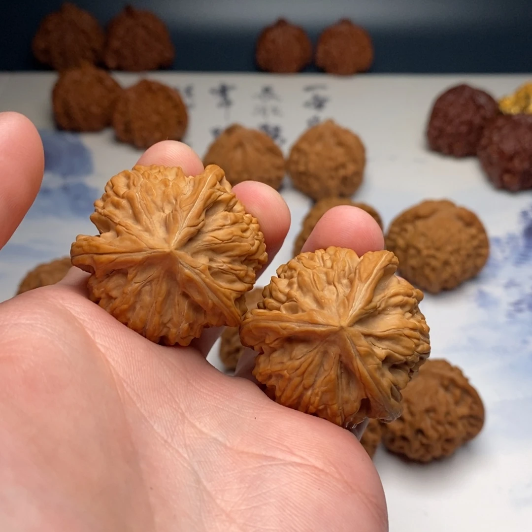 阿***良文玩核桃把件御龙