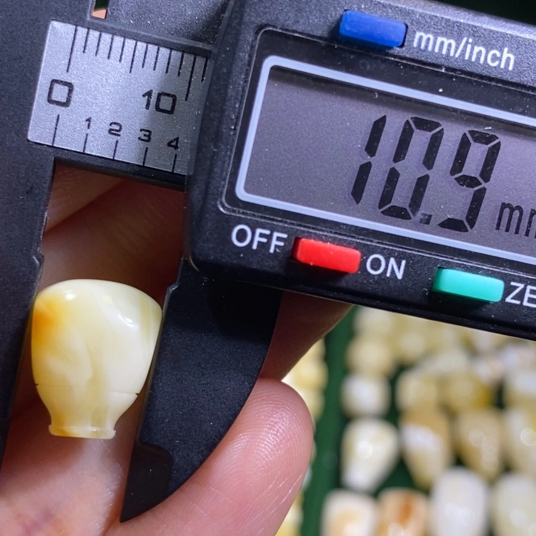 蜜蜡未镶嵌裸石配饰