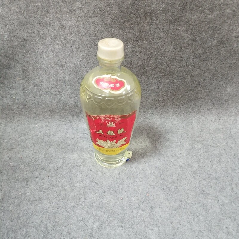 1986年交杯五粮液500ml52度-M25FO000888-02