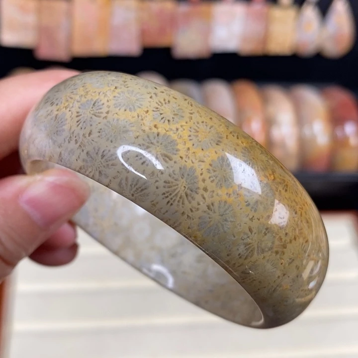 硅化玉手镯未镶嵌54.9圈雏菊