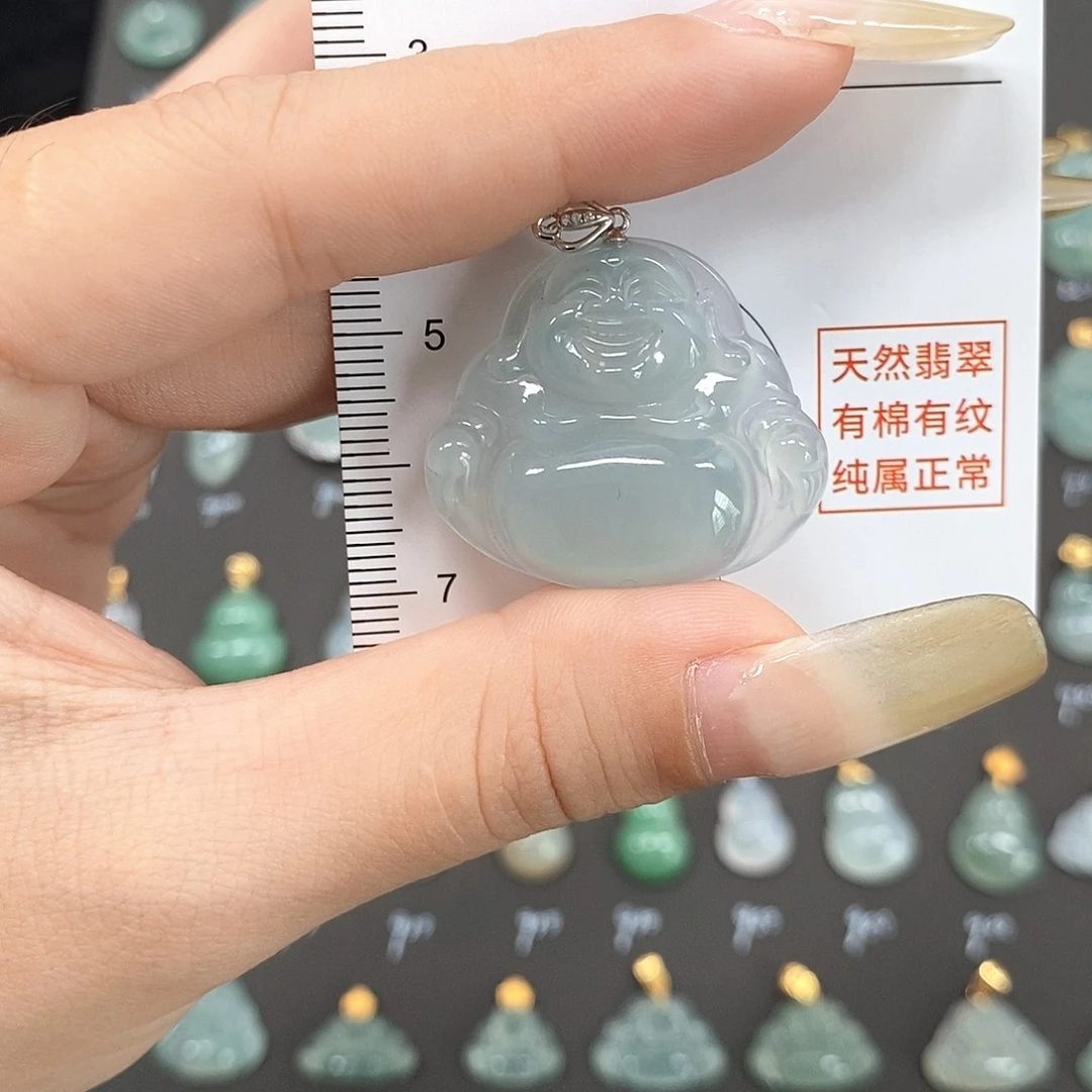 颈饰18K金镶嵌翡翠
