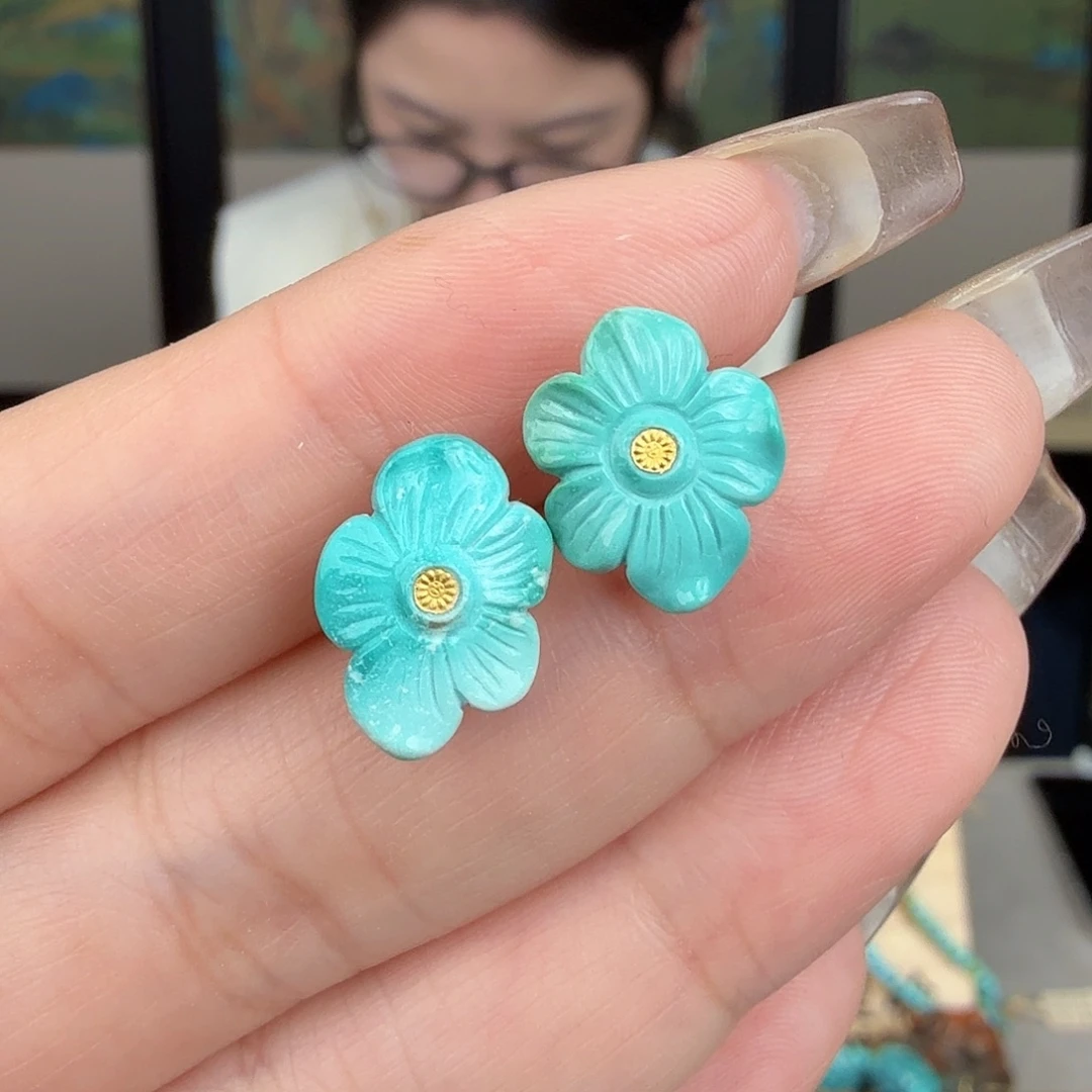 绿松石未镶嵌珠宝奇石