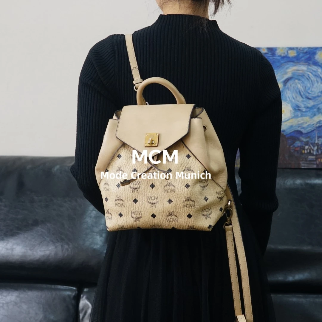 95新 MCM 米色拼皮双肩包/F4BB09623017/3017