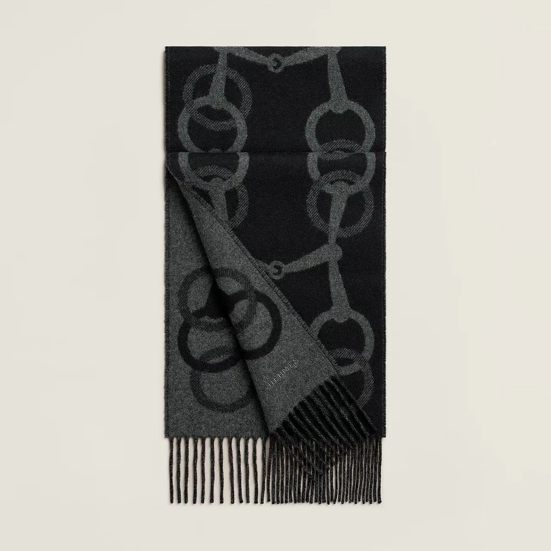 99新 Hermes/爱马仕 壹臻/  Any more黑灰色围巾 狺^揠0215467