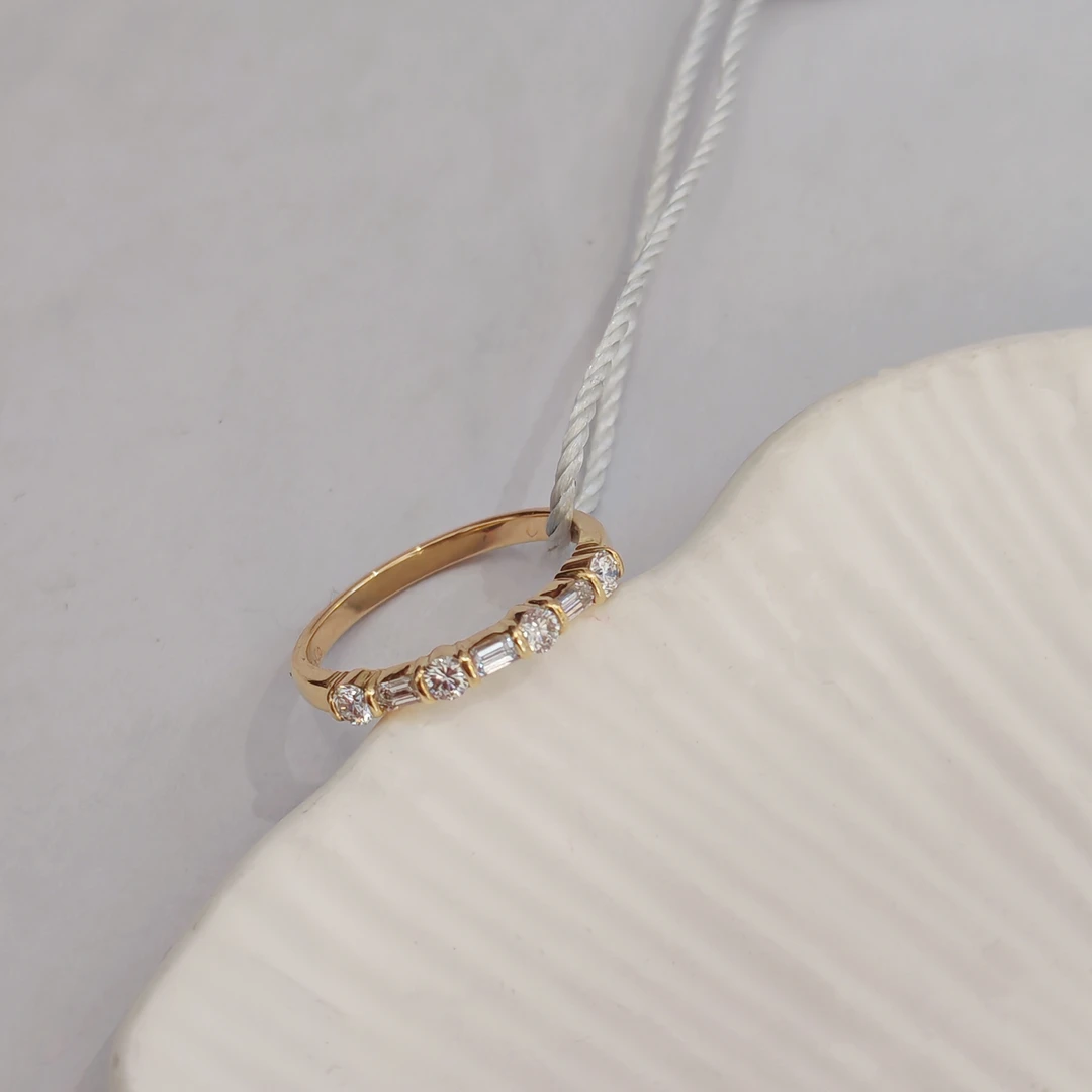 99新 Tiffany & Co./蒂芙尼 蒂芙尼 钻石排戒/k黄/#52