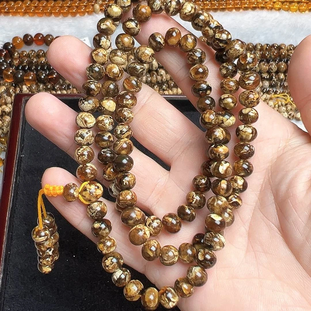 未镶嵌颈饰琥珀抚顺