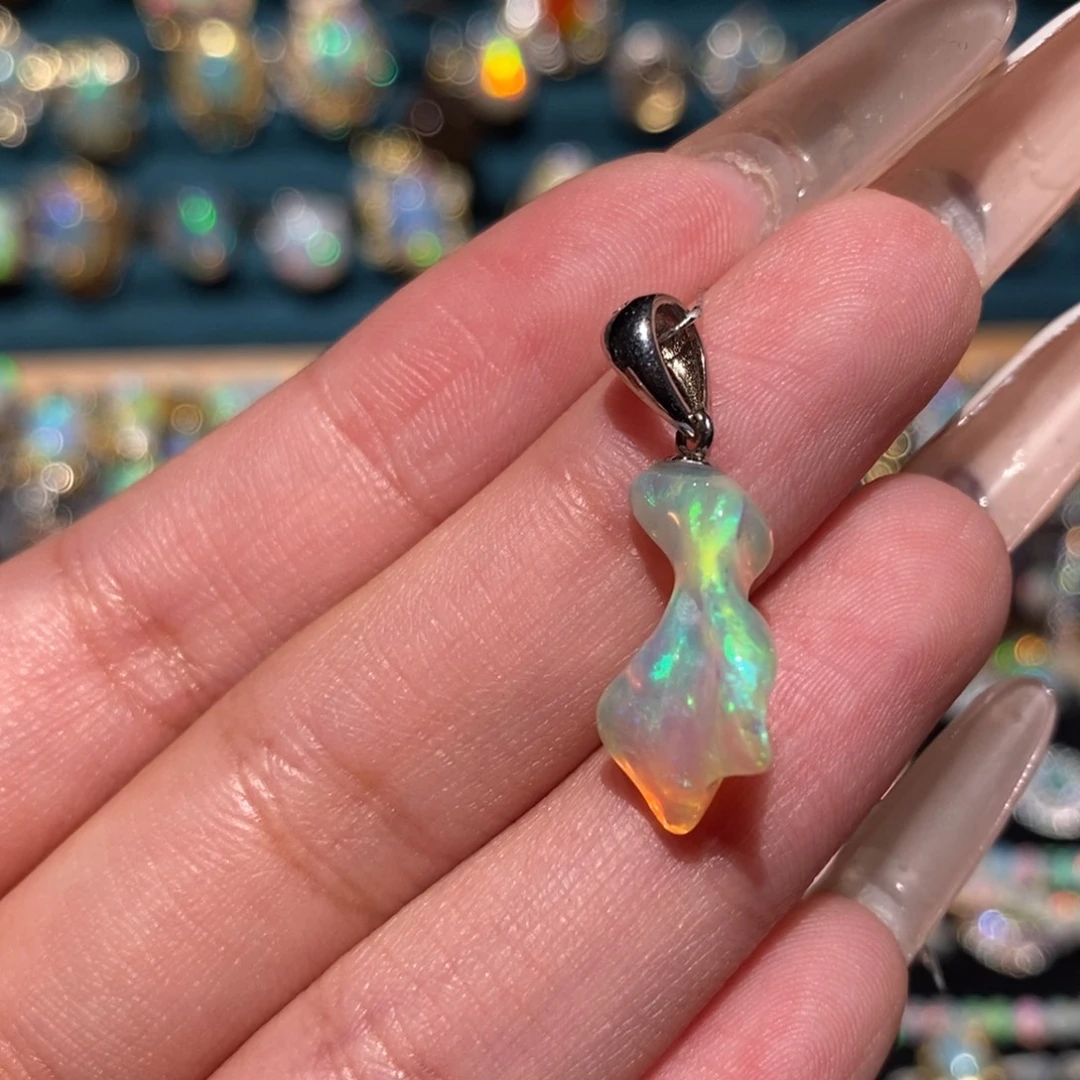 欧泊银S925镶嵌吊坠