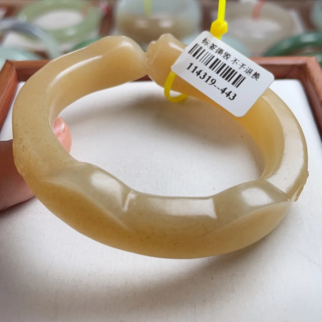 【闪购商品】和田玉手镯未镶嵌51.2 17