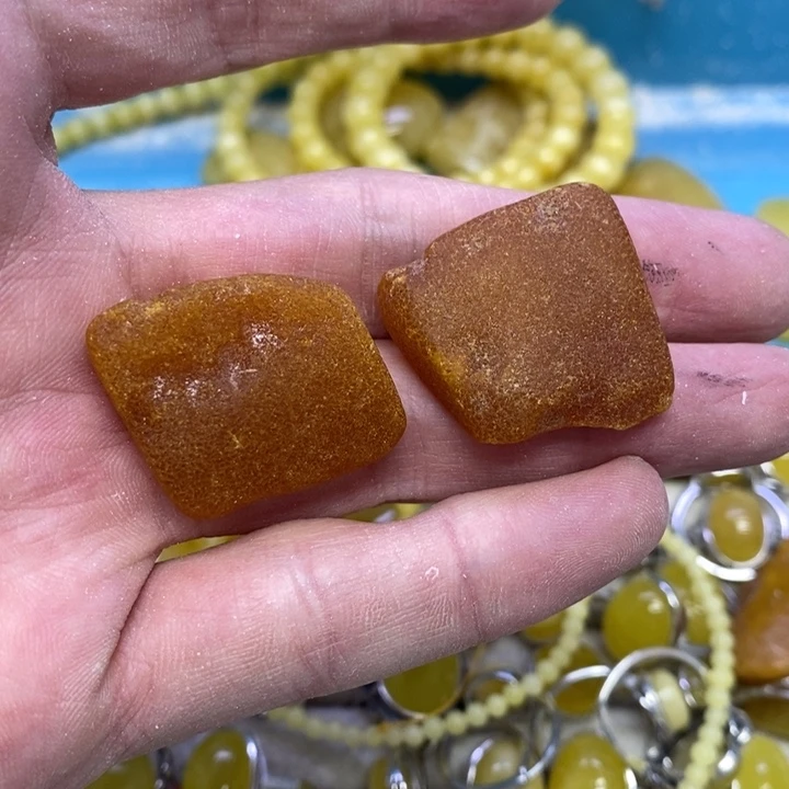 蜜蜡裸石未镶嵌多样性发货其一