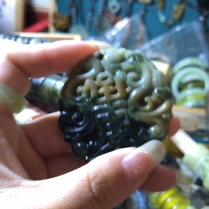 岫玉未镶嵌岫玉挂件