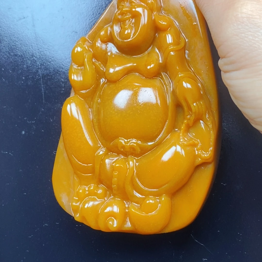 颈饰未镶嵌石英岩玉