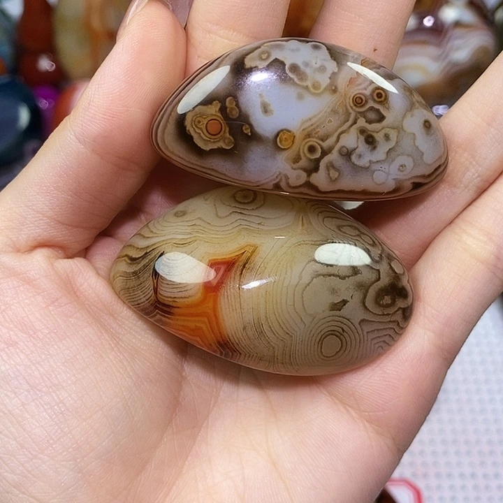 庆***未镶嵌玛瑙/玉髓珠宝奇石