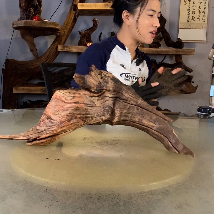 青***闲天然的云南紫柚木会黄