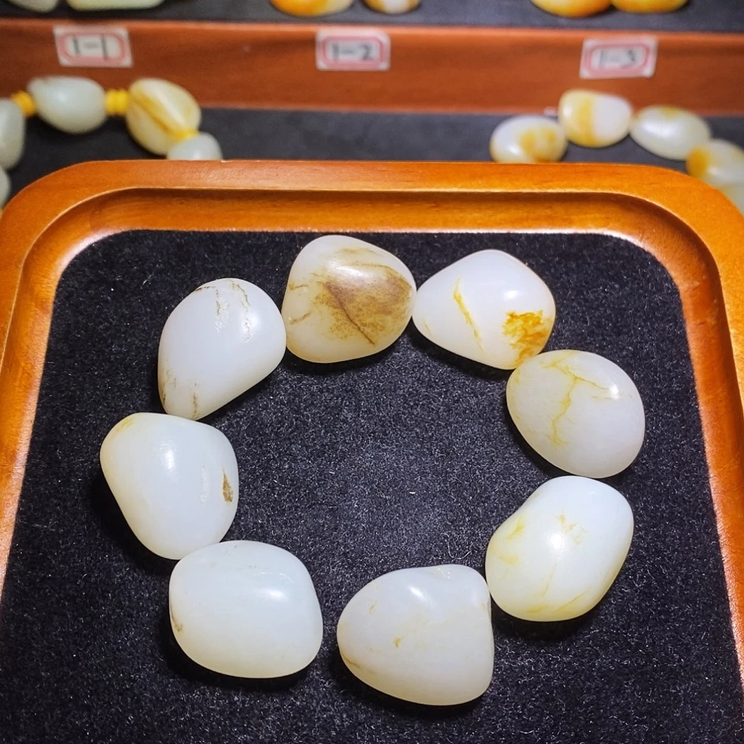 和田玉未镶嵌手链