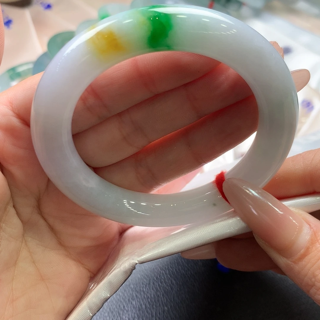 翡翠未镶嵌手镯55.5元