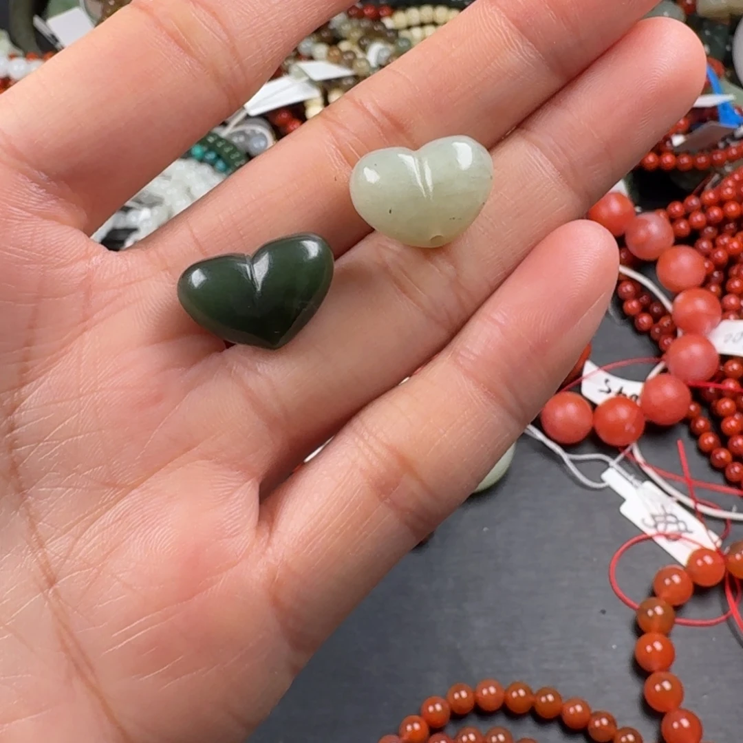 南红玛瑙未镶嵌珠宝奇石