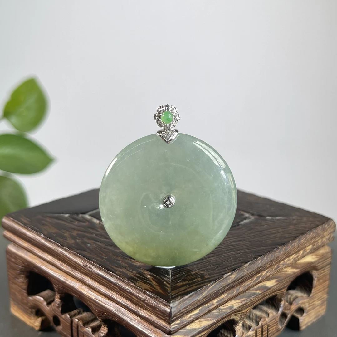 JTB05-181  天然缅甸A货翡翠  18k金钻镶嵌平安扣