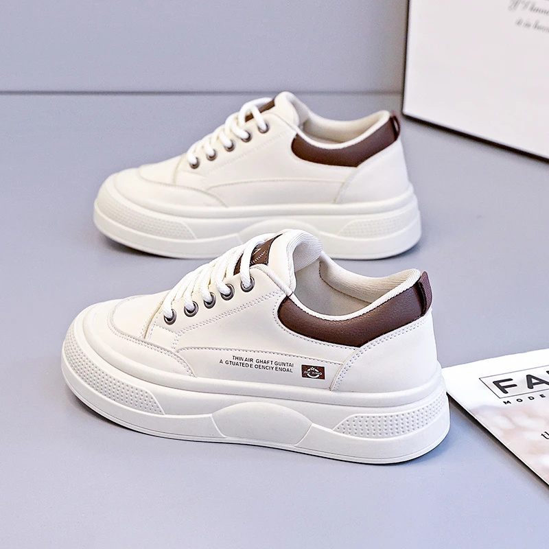 2025年秋季网红新品时尚潮流低帮百搭厚底运动ins韩版休闲板鞋女