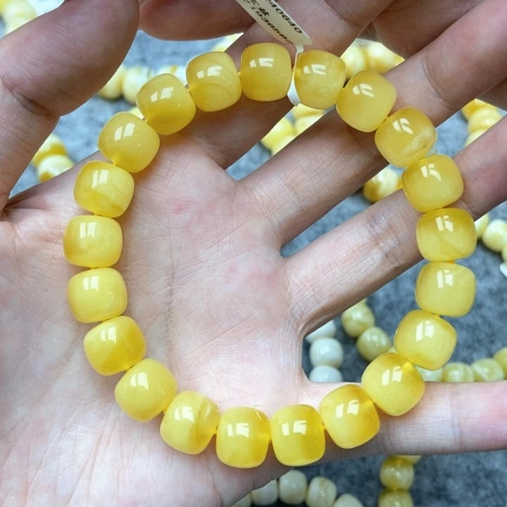 琥珀未镶嵌珠宝奇石10