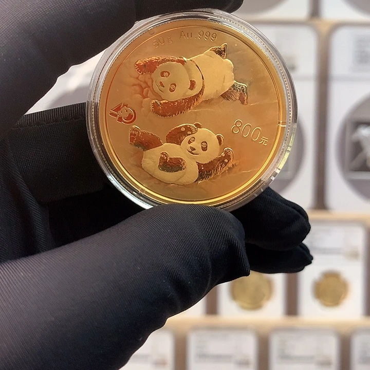纯金2022年50克熊猫精制金币 裸币带证书
