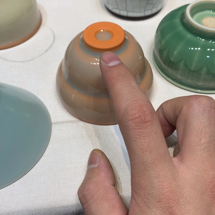 一***枝龙泉青瓷手工制作